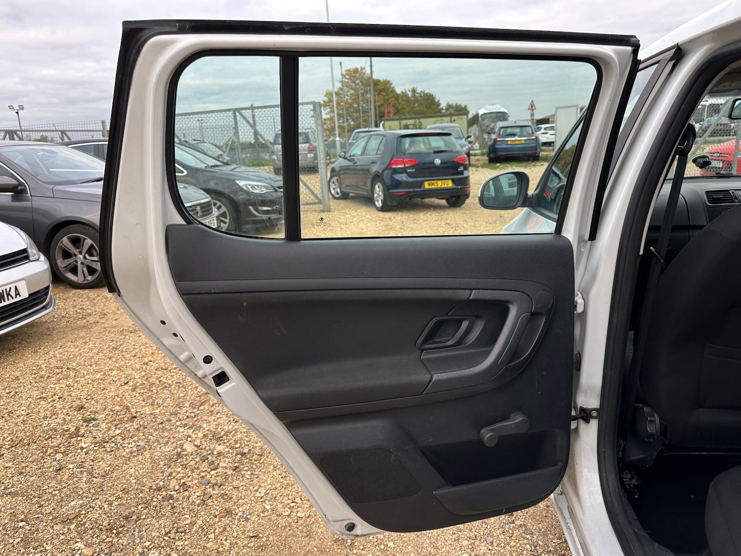 Used Skoda Fabia 2014 for sale - 76159032: Photo 28