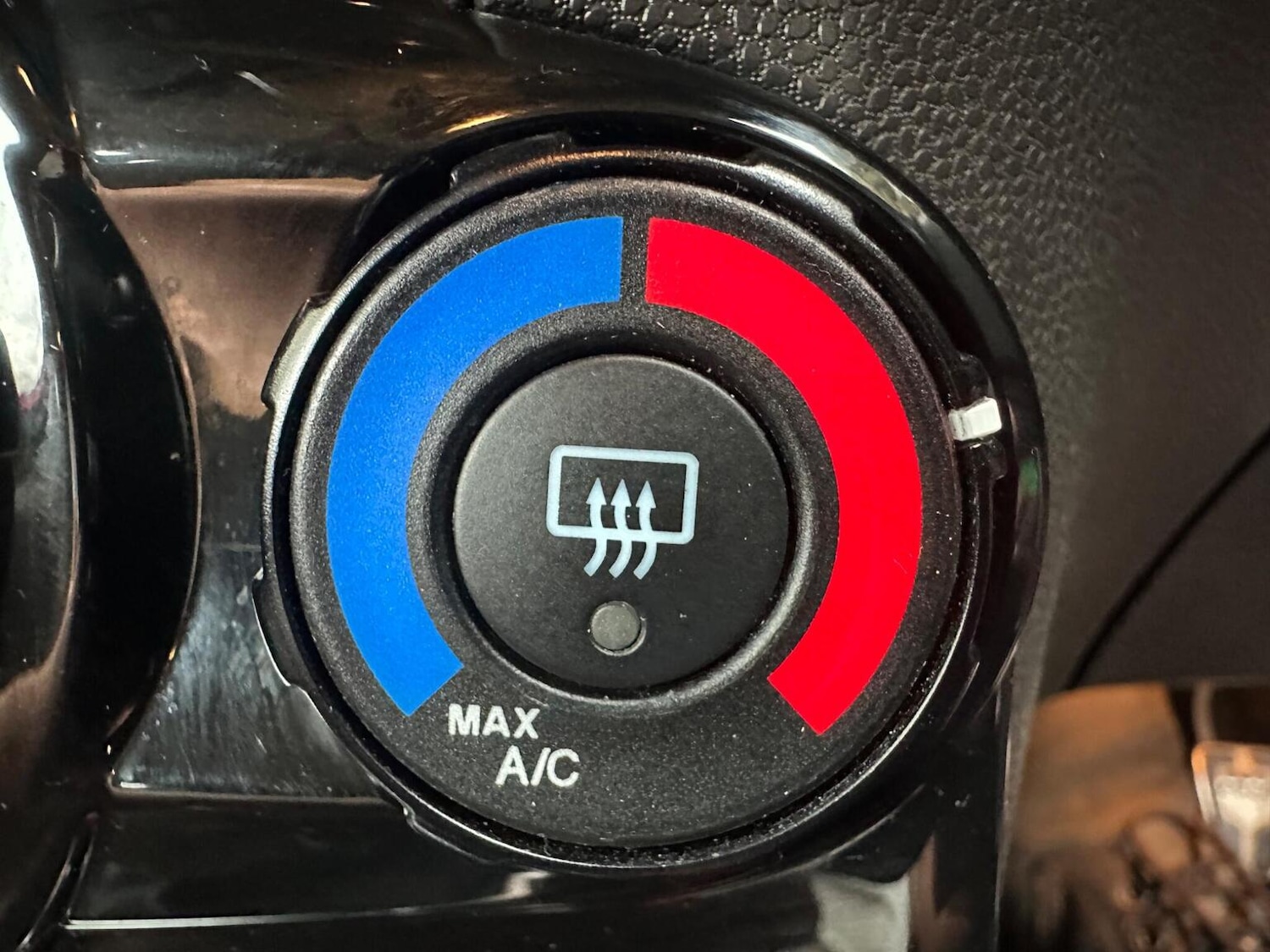 Used Ford Fiesta 2015 for sale - 76853516: Photo 30