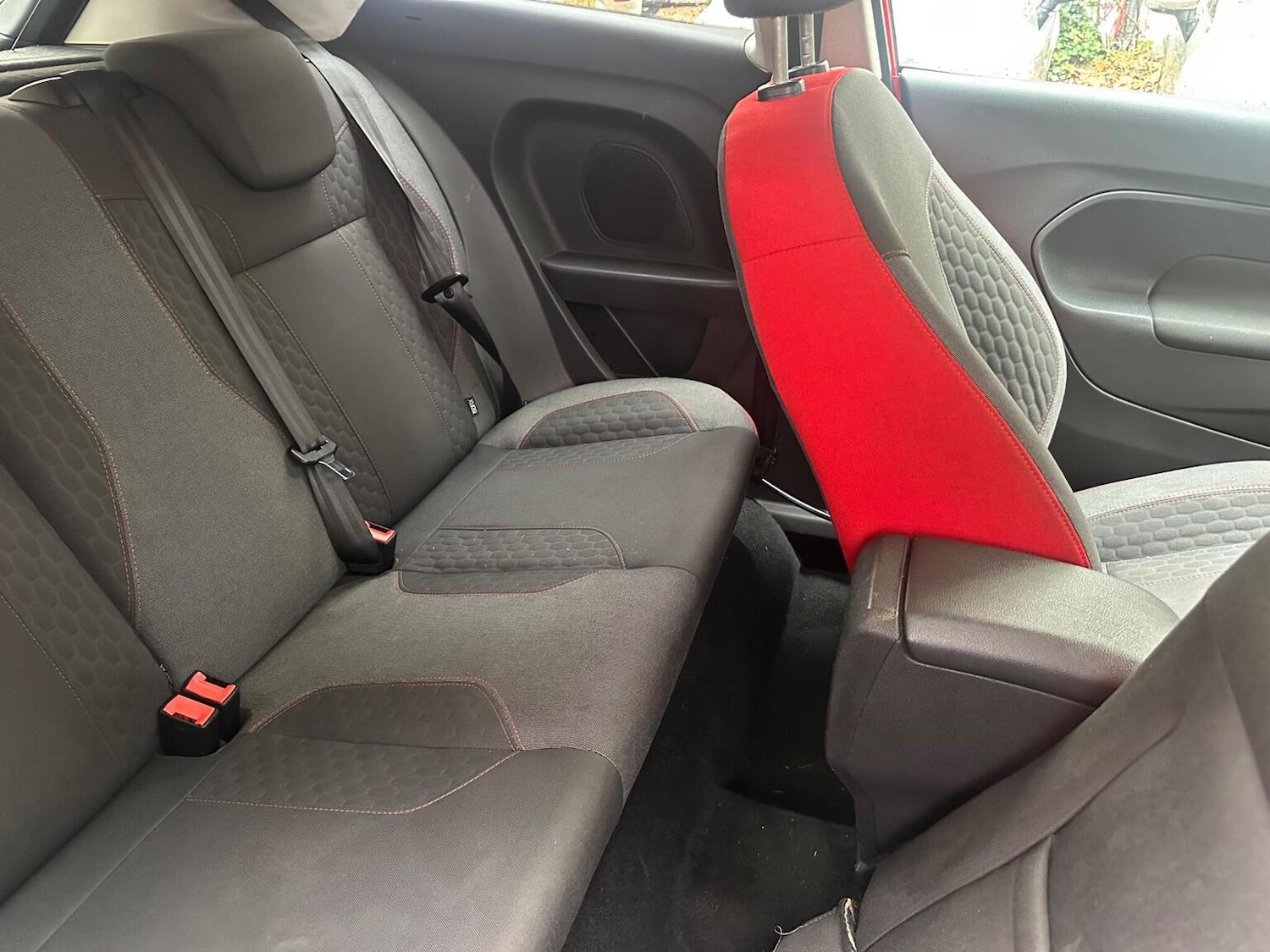 Used Ford Fiesta 2015 for sale - 76853516: Photo 36