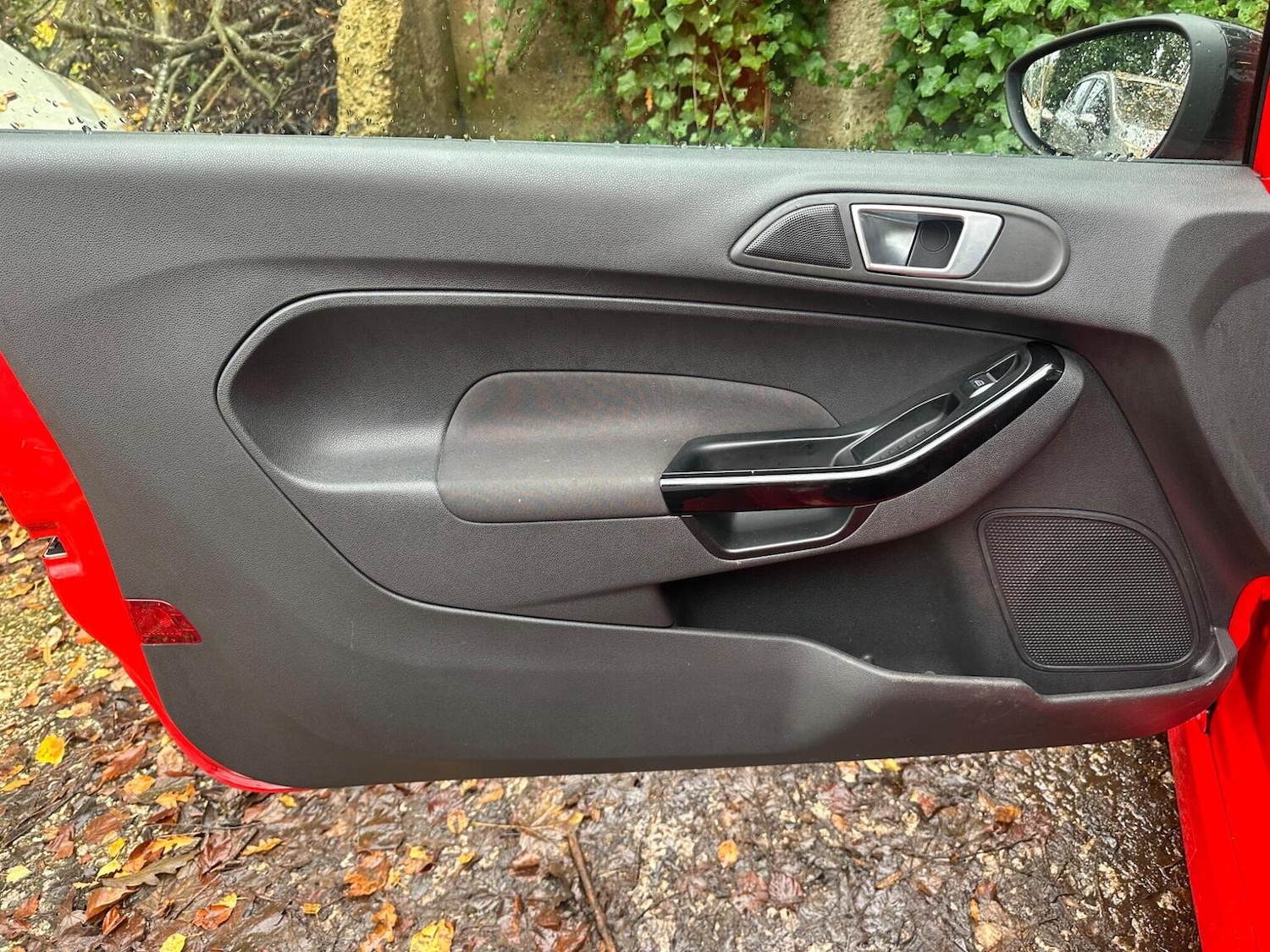 Used Ford Fiesta 2015 for sale - 76853516: Photo 41