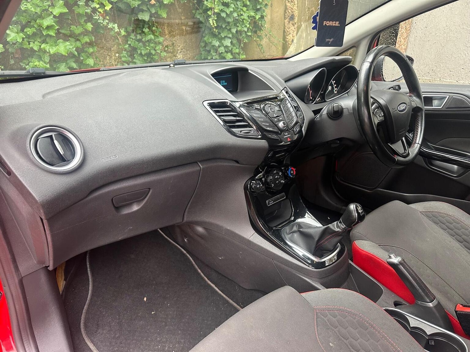 Used Ford Fiesta 2015 for sale - 76853516: Photo 42