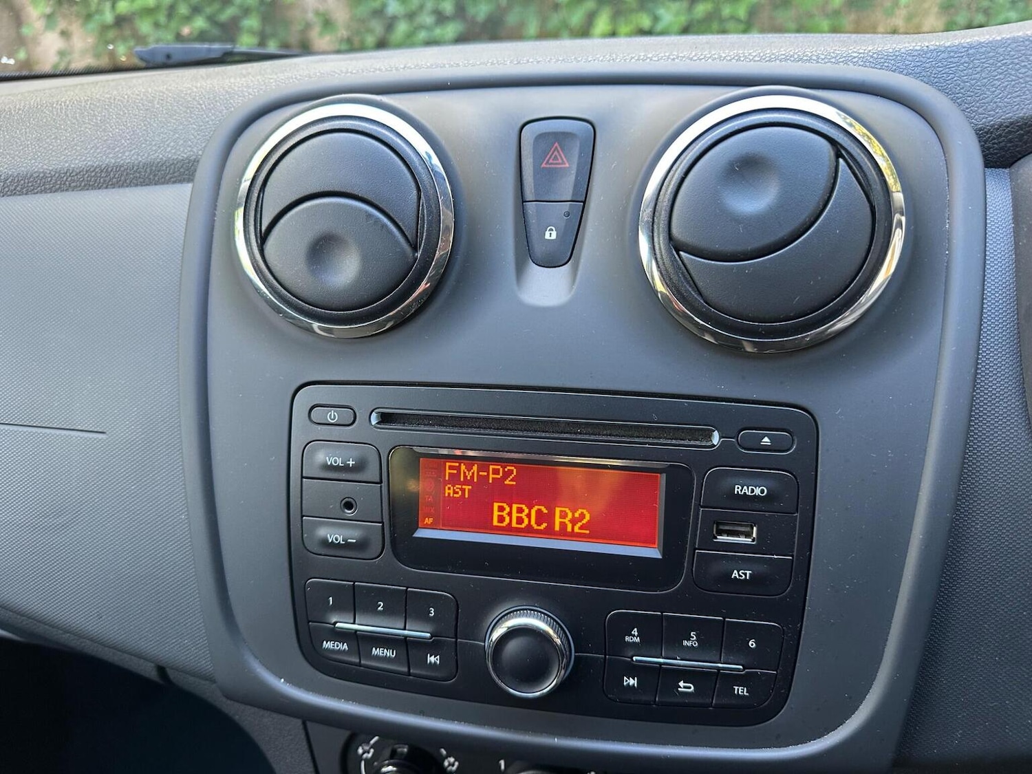 Used Dacia Sandero 2016 for sale - 76482854: Photo 16