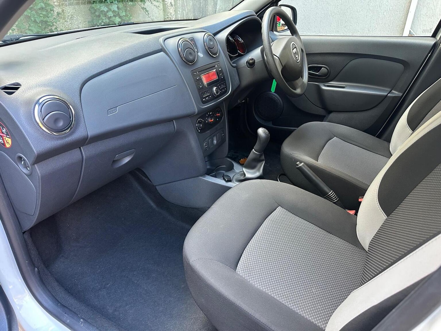 Used Dacia Sandero 2016 for sale - 76482854: Photo 34