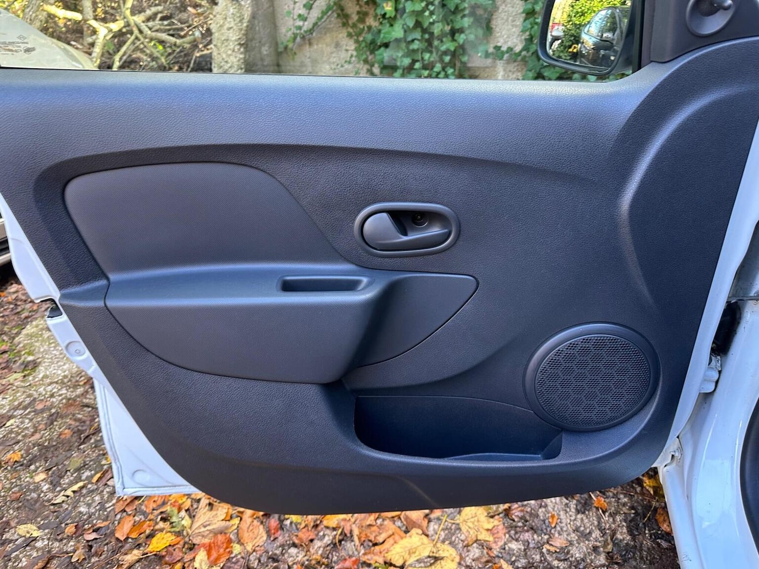 Used Dacia Sandero 2016 for sale - 76482854: Photo 35