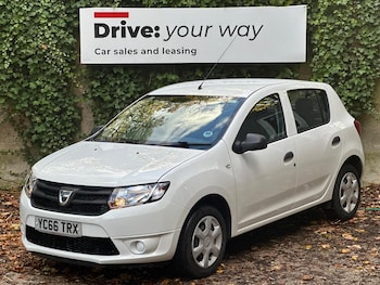 Used Dacia Sandero 2016 for sale - 76482854: Photo