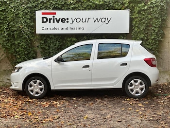 Used Dacia Sandero 2016 for sale - 76482854: Photo