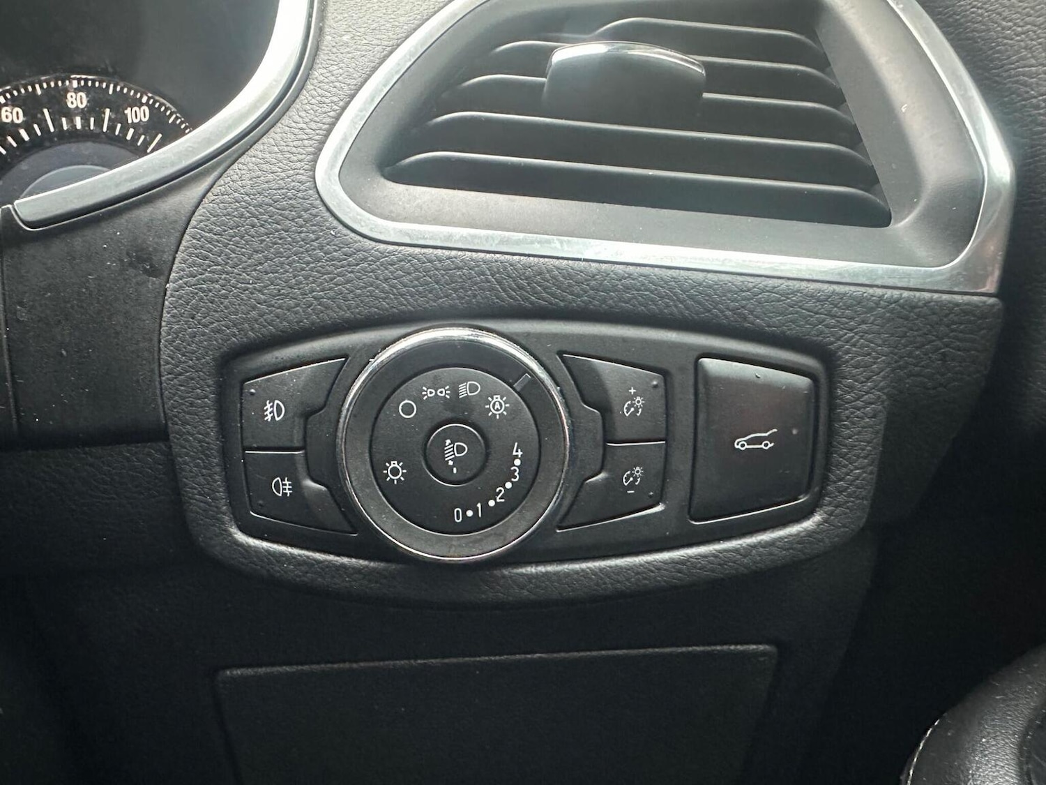 Used Ford S-Max 2017 for sale - 77237137: Photo 25