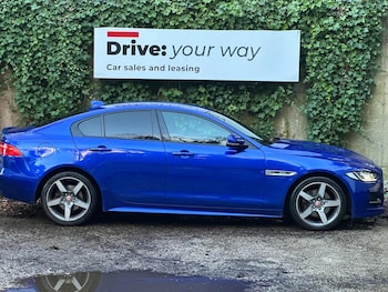 Used Jaguar XE 2018 for sale - 76725602: Photo