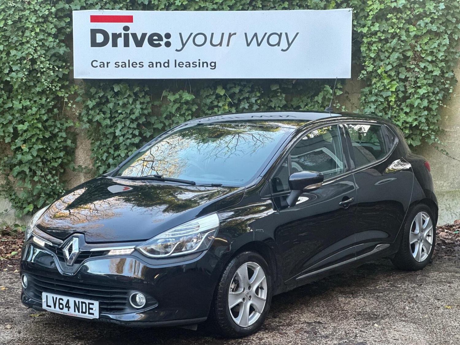 Used Renault Clio 2014 for sale - 76725599: Photo 3