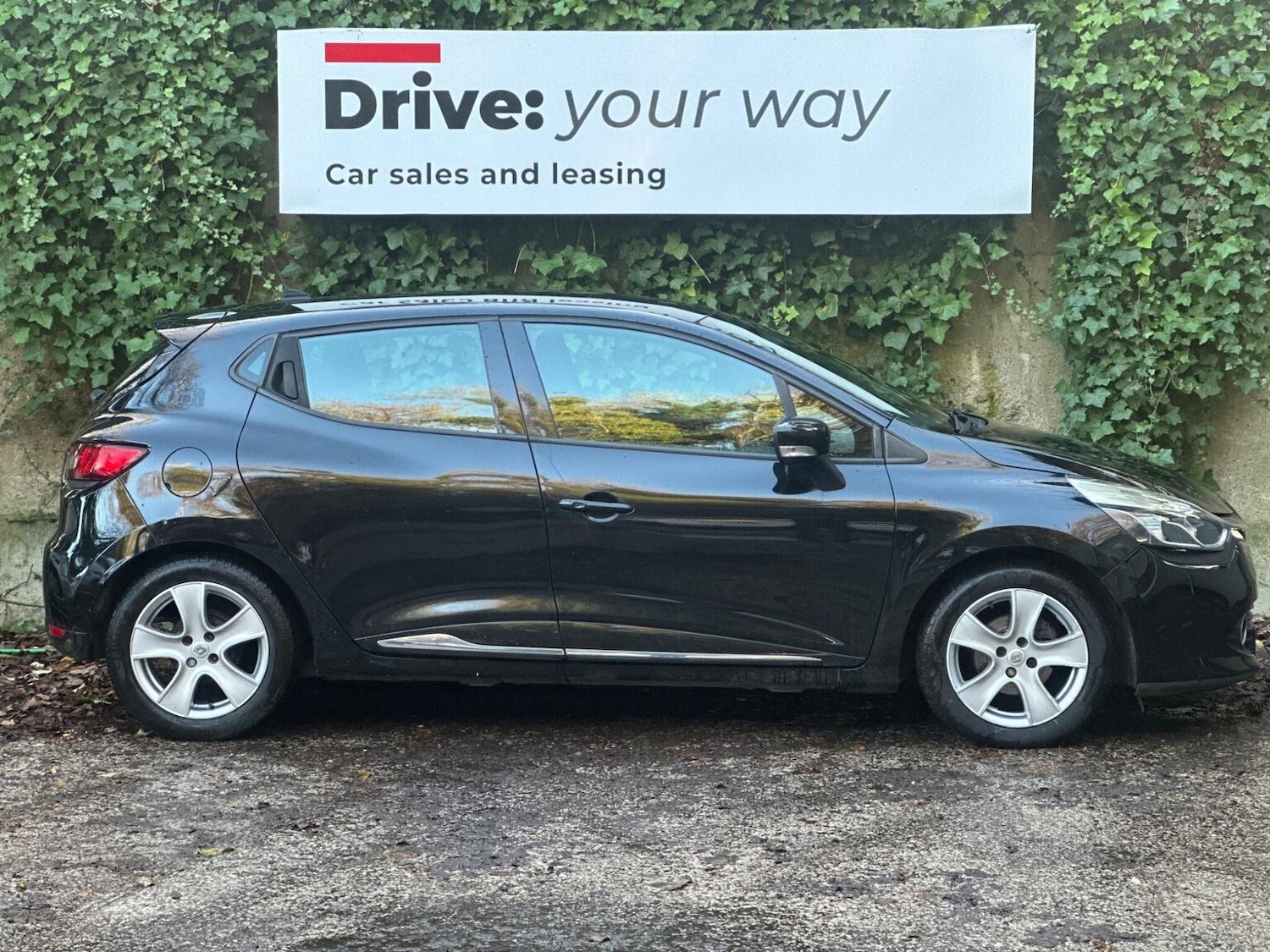 Used Renault Clio 2014 for sale - 76725599: Photo 5