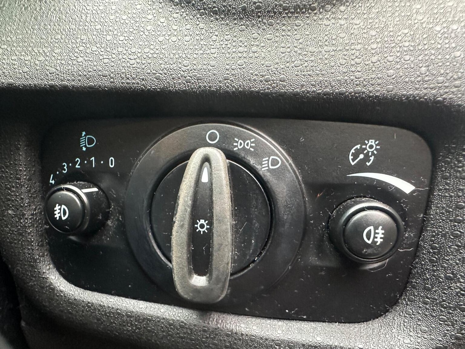 Used Ford Fiesta 2016 for sale - 76482875: Photo 21