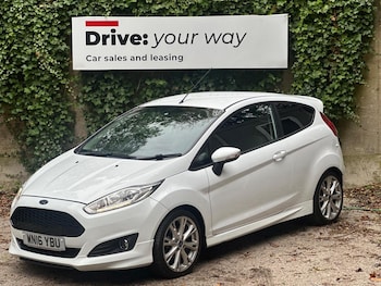 Used Ford Fiesta 2016 for sale - 76482875: Photo