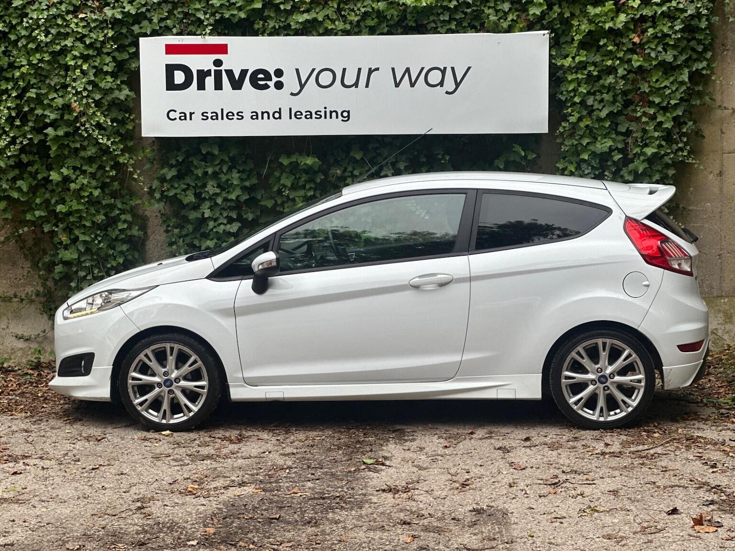 Used Ford Fiesta 2016 for sale - 76482875: Photo 4