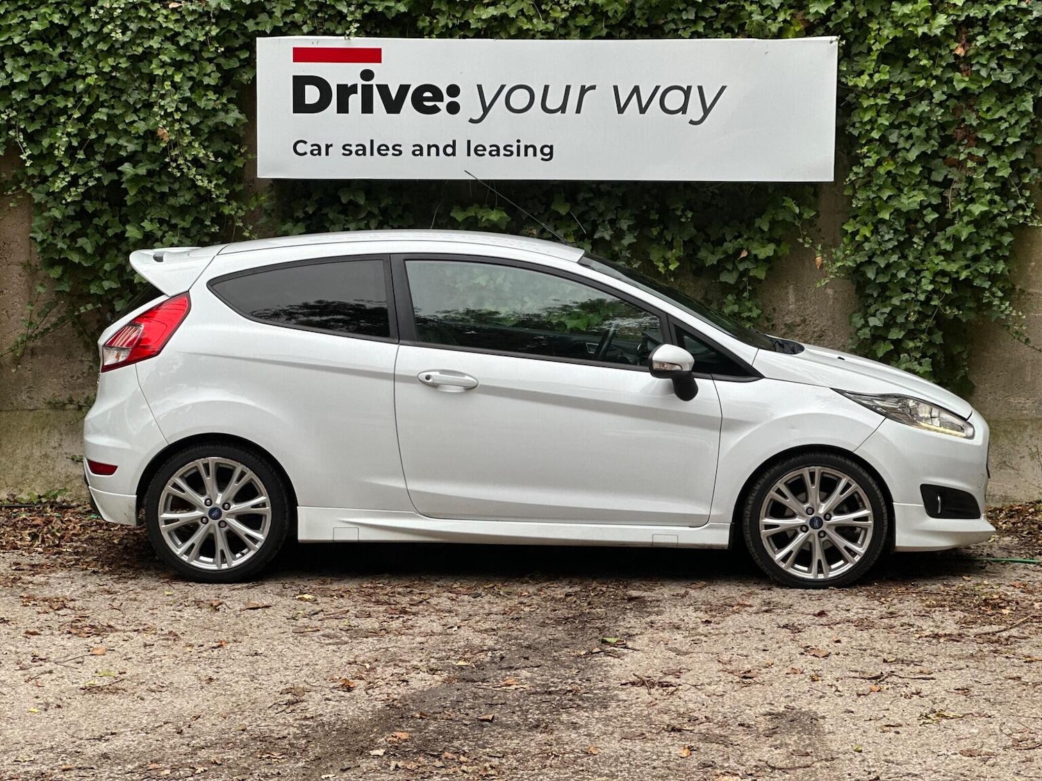 Used Ford Fiesta 2016 for sale - 76482875: Photo 5