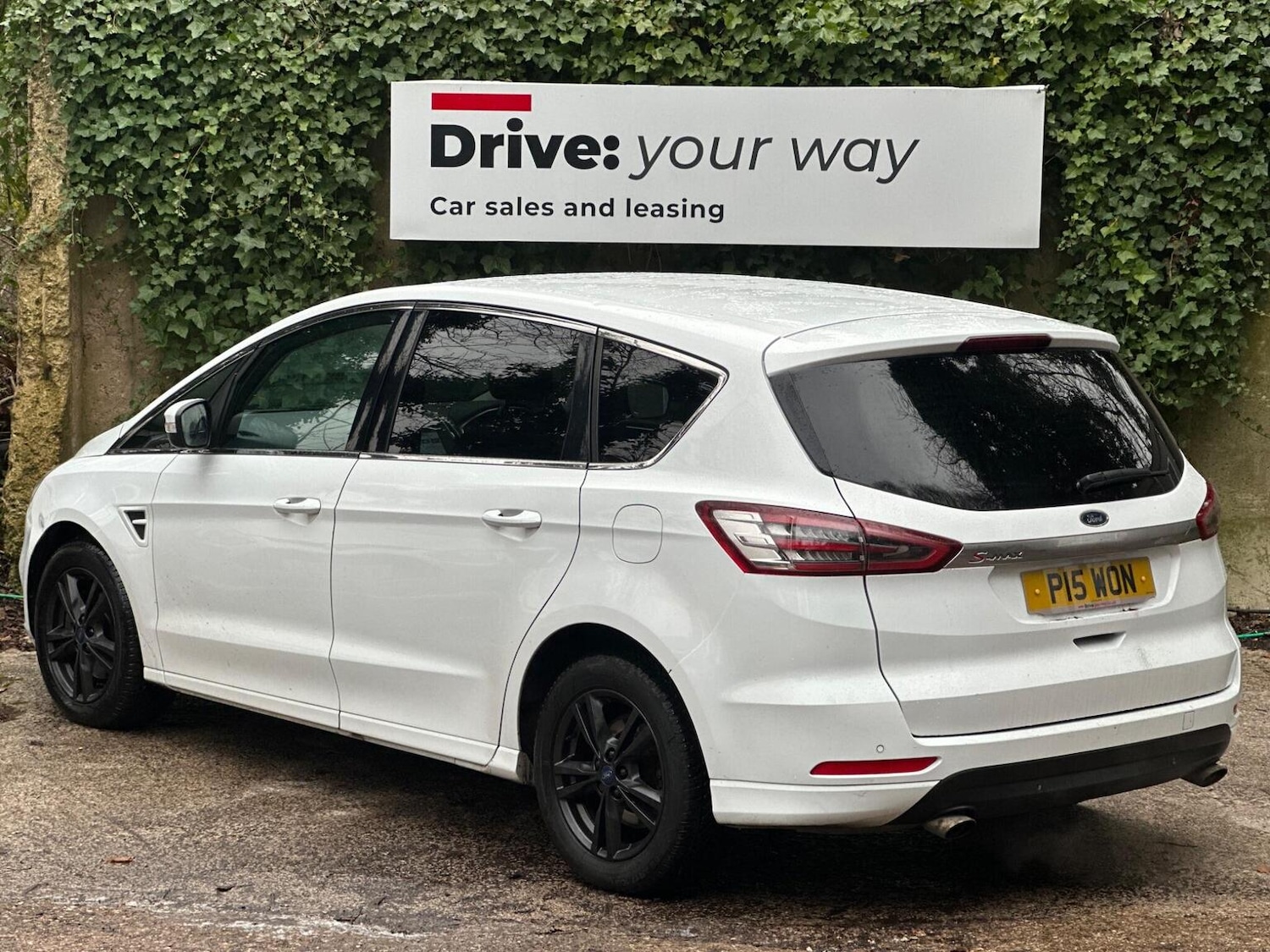 Used Ford S-Max 2017 for sale - 77118621: Photo 6