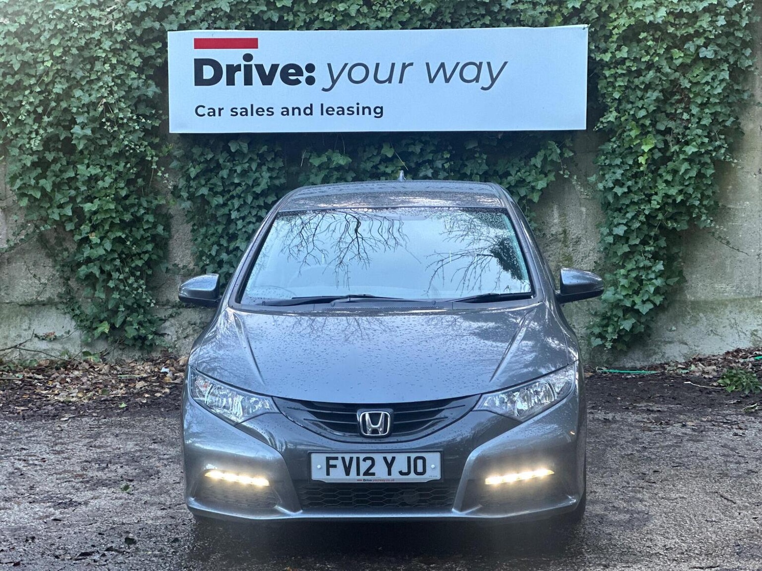 Used Honda Civic 2012 for sale - 76884942: Photo 2