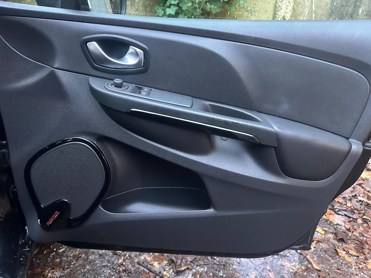 Used Renault Clio 2016 for sale - 76699369: Photo 12