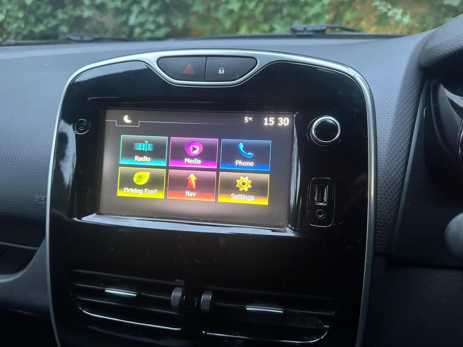 Used Renault Clio 2016 for sale - 76699369: Photo 15