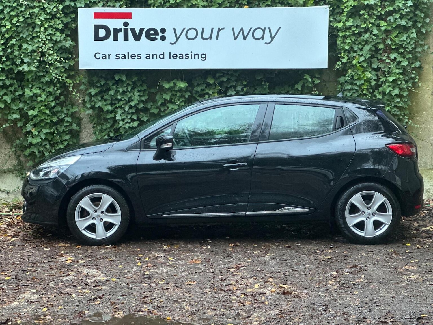 Used Renault Clio 2016 for sale - 76699369: Photo 4