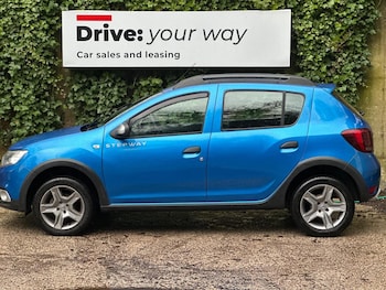Used Dacia Sandero Stepway 2017 for sale - 77370608: Photo