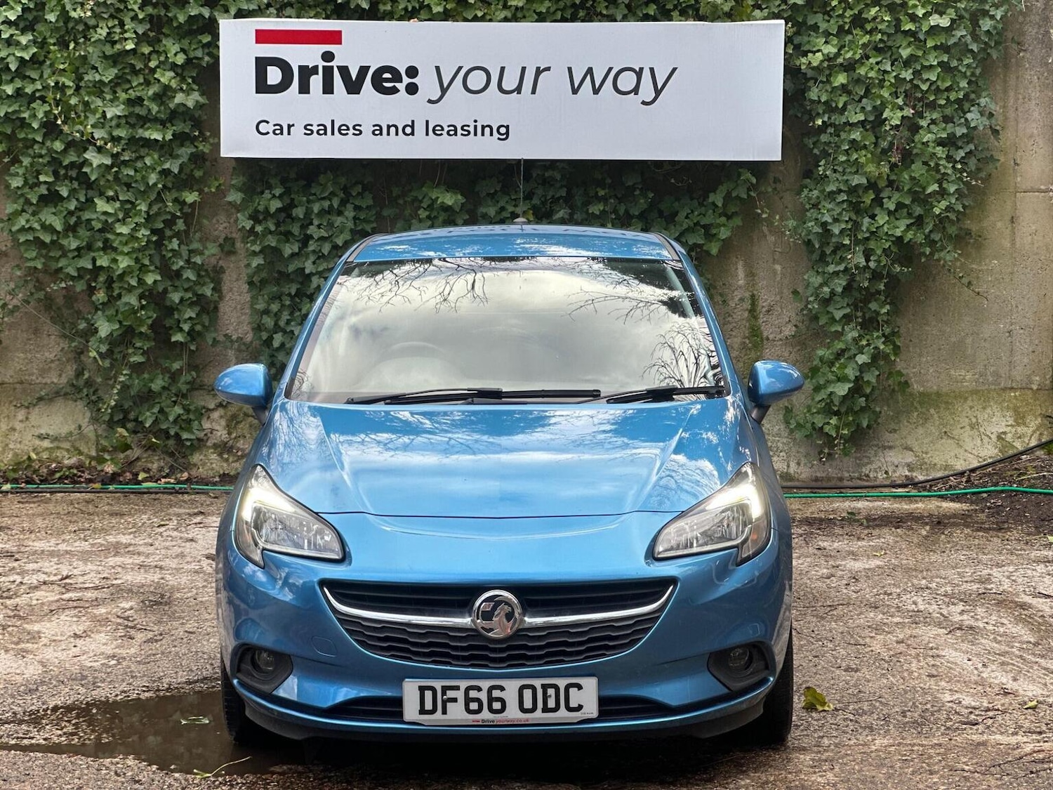 Used Vauxhall Corsa 2016 for sale - 77662261: Photo 2