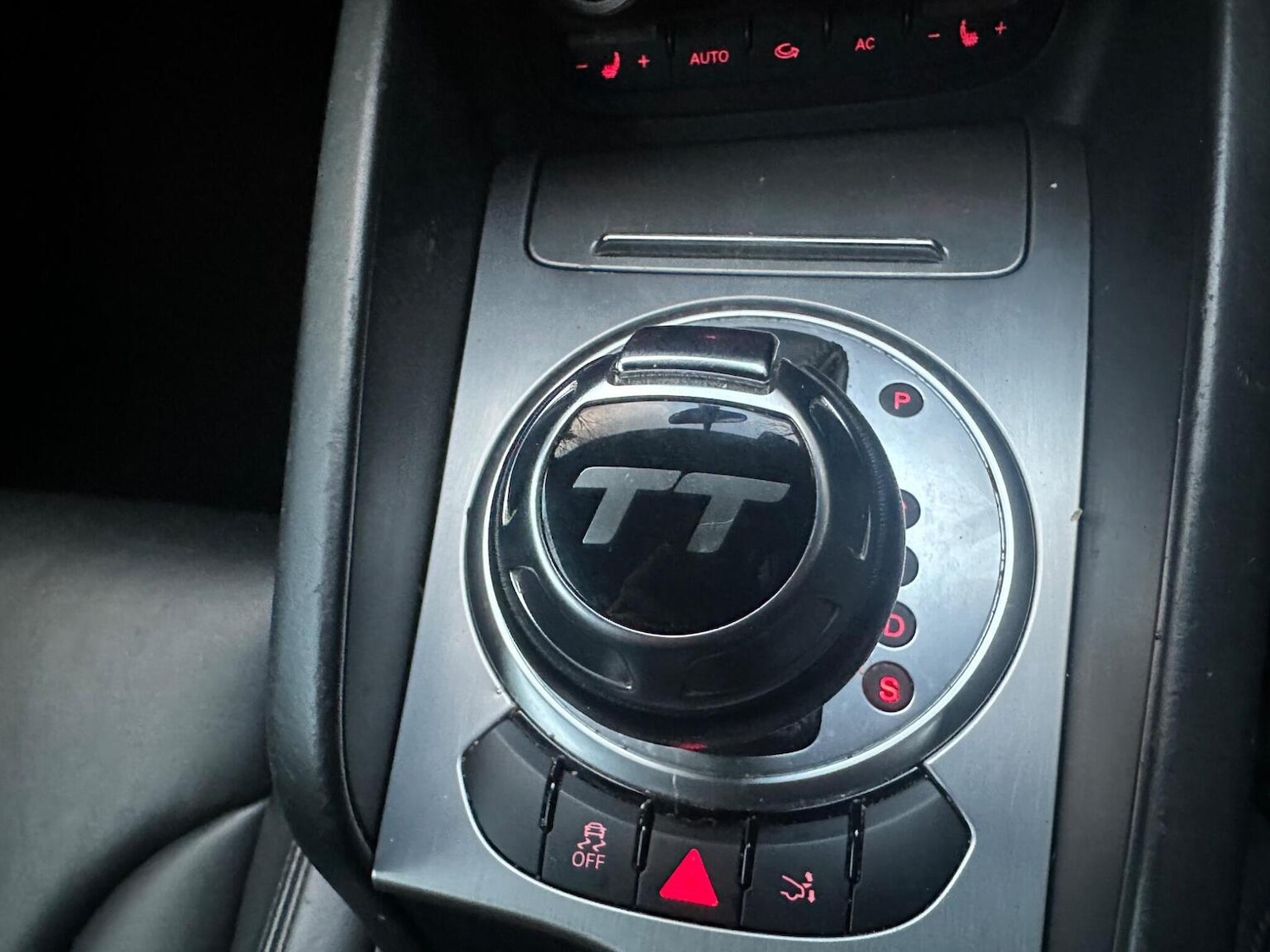 Used Audi TT 2010 for sale - 76982748: Photo 19