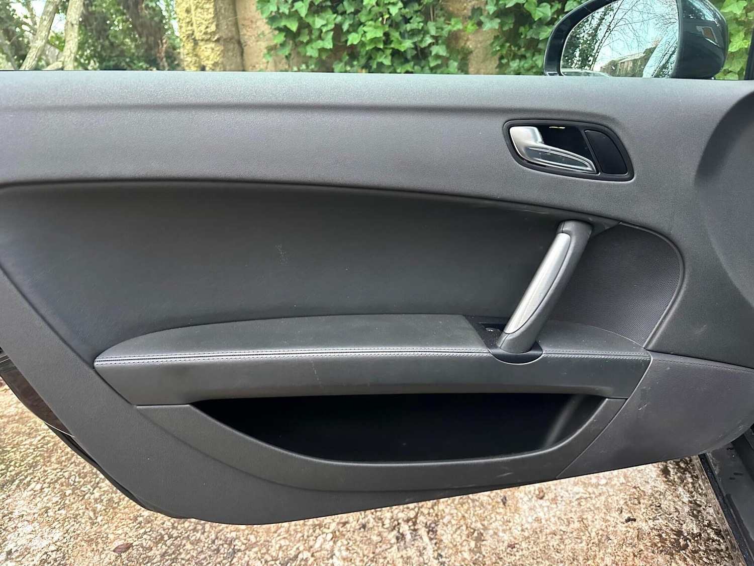 Used Audi TT 2010 for sale - 76982748: Photo 34