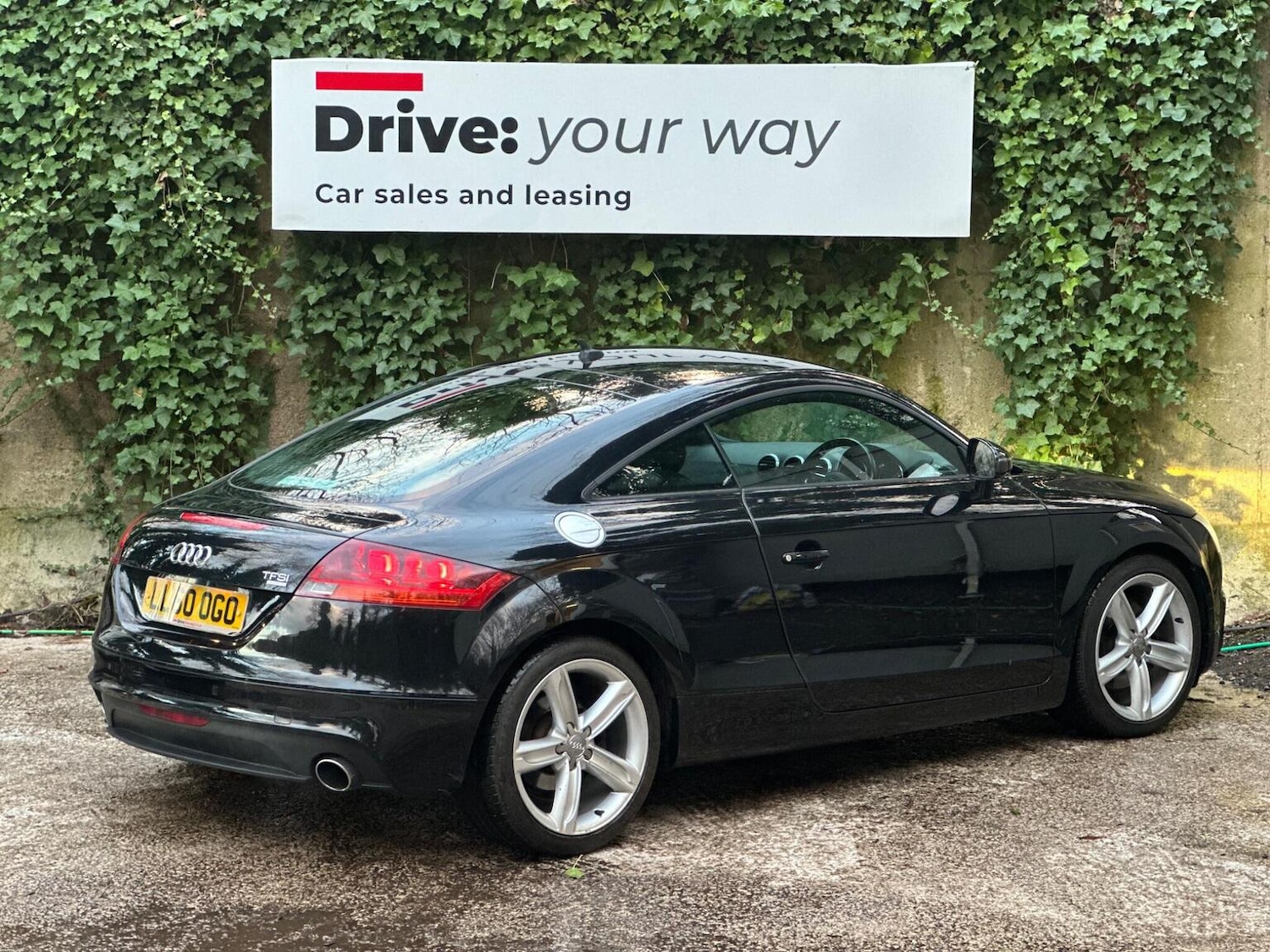 Used Audi TT 2010 for sale - 76982748: Photo 7