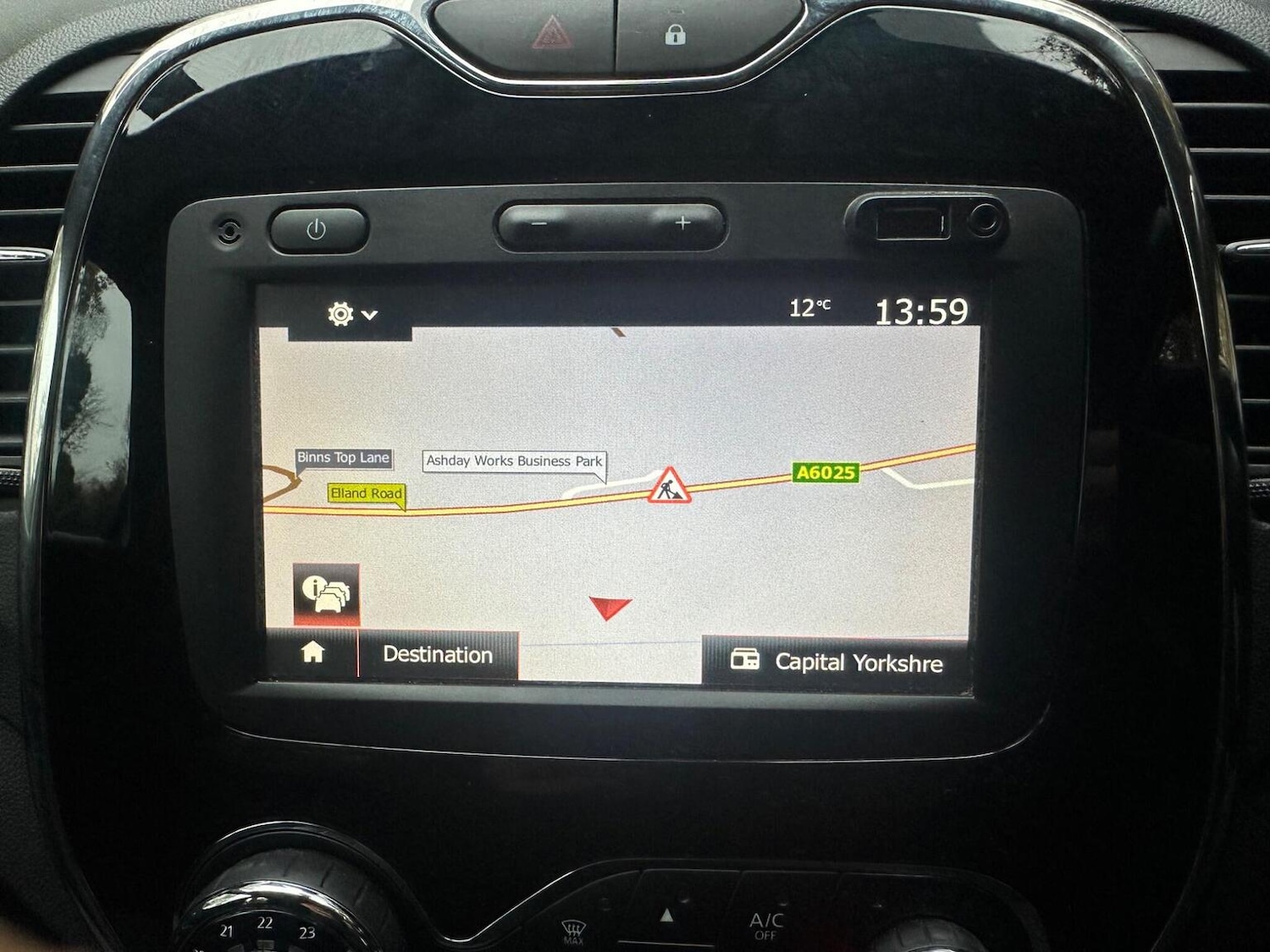 Used Renault Captur 2016 for sale - 76497524: Photo 18