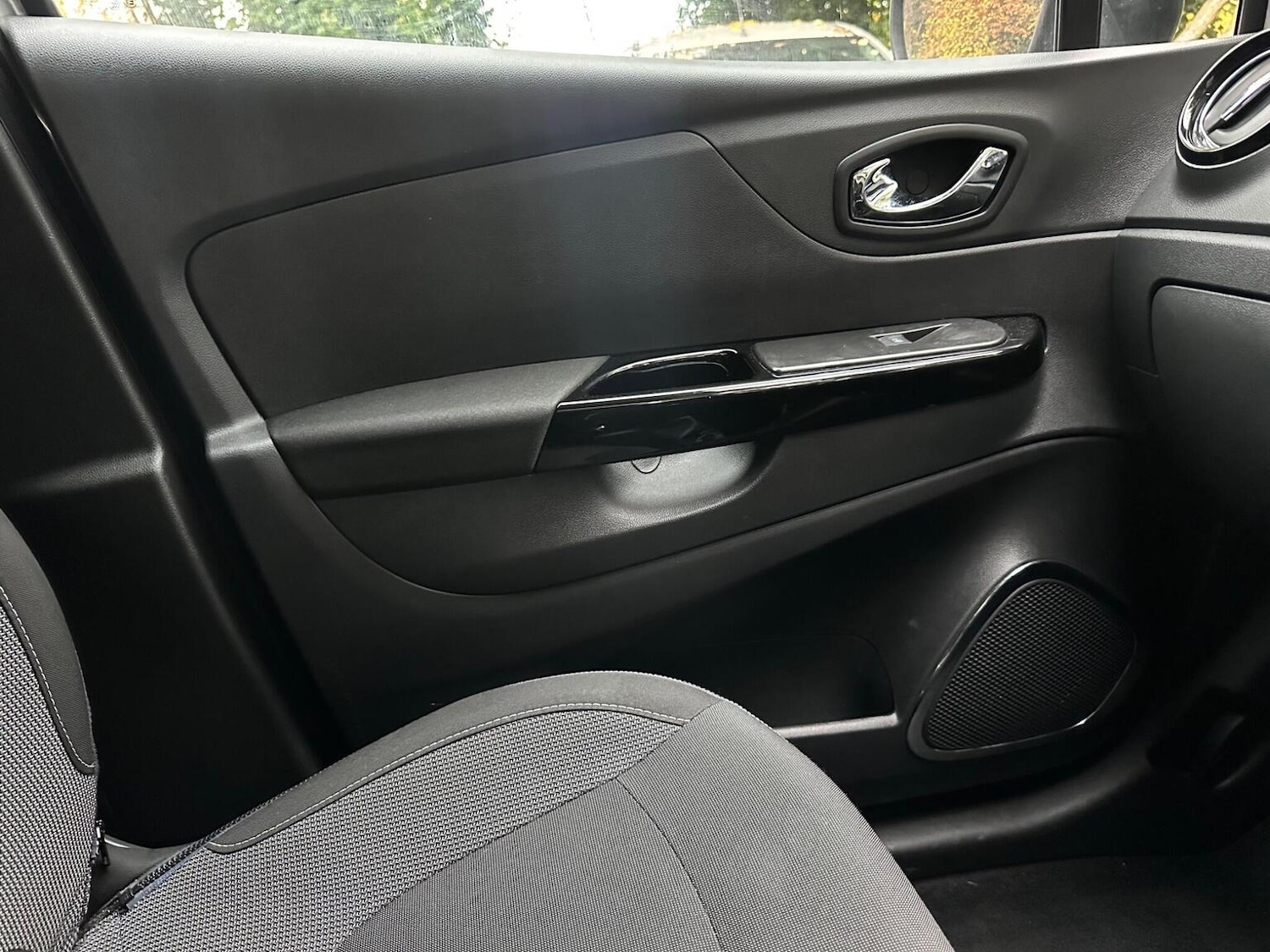 Used Renault Captur 2016 for sale - 76497524: Photo 26