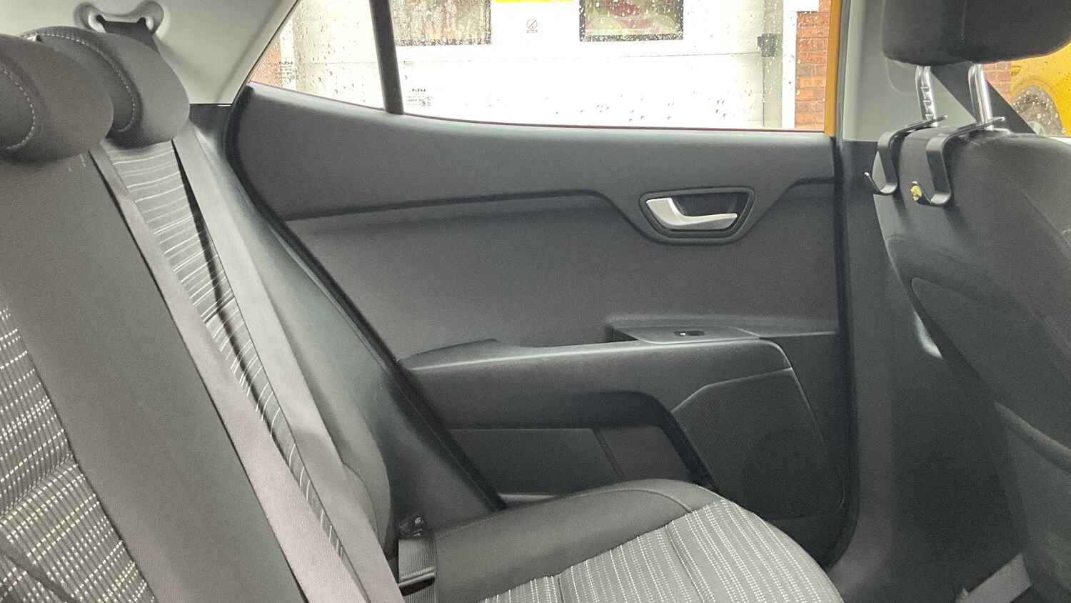 Used Kia Stonic 2024 for sale - 78090157: Photo 12