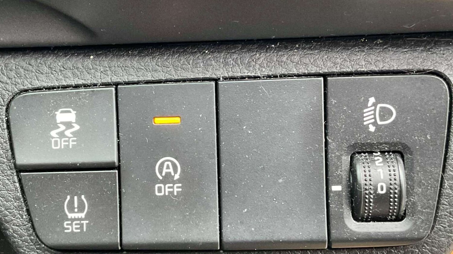 Used Kia Stonic 2024 for sale - 78090157: Photo 15