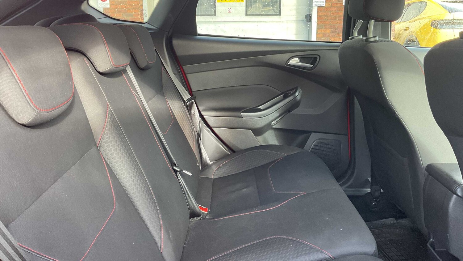 Used Ford Focus for sale - 77859063: Photo 11