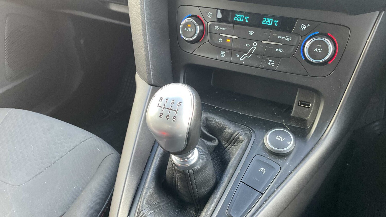 Used Ford Focus for sale - 77859063: Photo 25