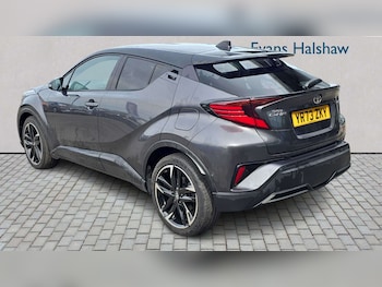 Used Toyota C-HR 2023 for sale - 79499664: Photo