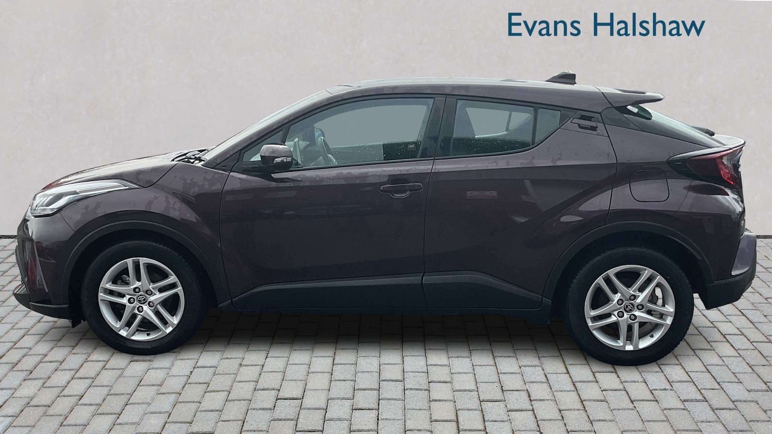 Used Toyota C-HR 2023 for sale - 78052382: Photo 4