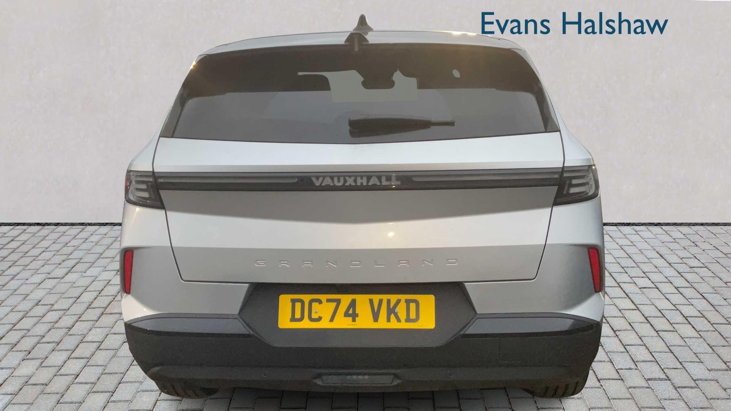 Used Vauxhall Grandland for sale - 77860519: Photo 3