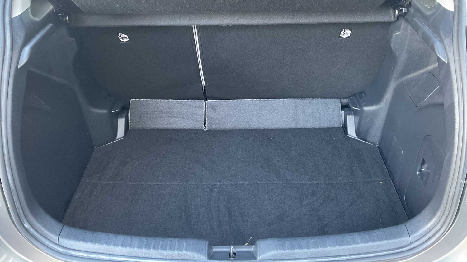 Used Toyota Yaris for sale - 77861102: Photo 8