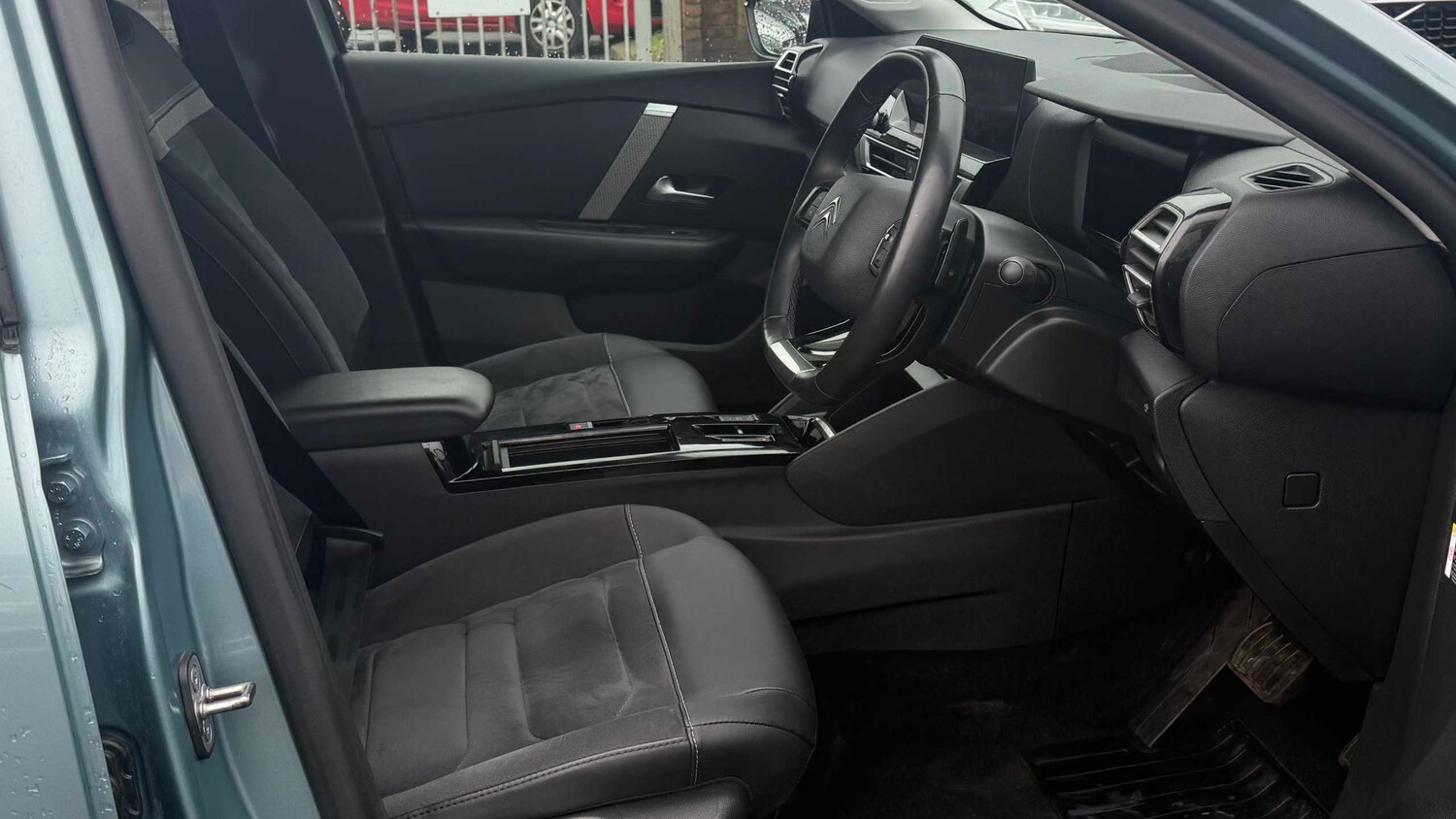 Used Citroen C4 2023 for sale - 77862527: Photo 9