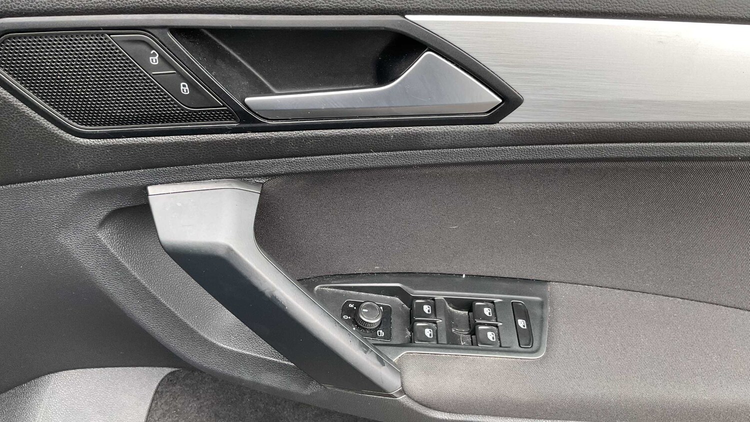 Used Volkswagen Tiguan for sale - 77857985: Photo 11