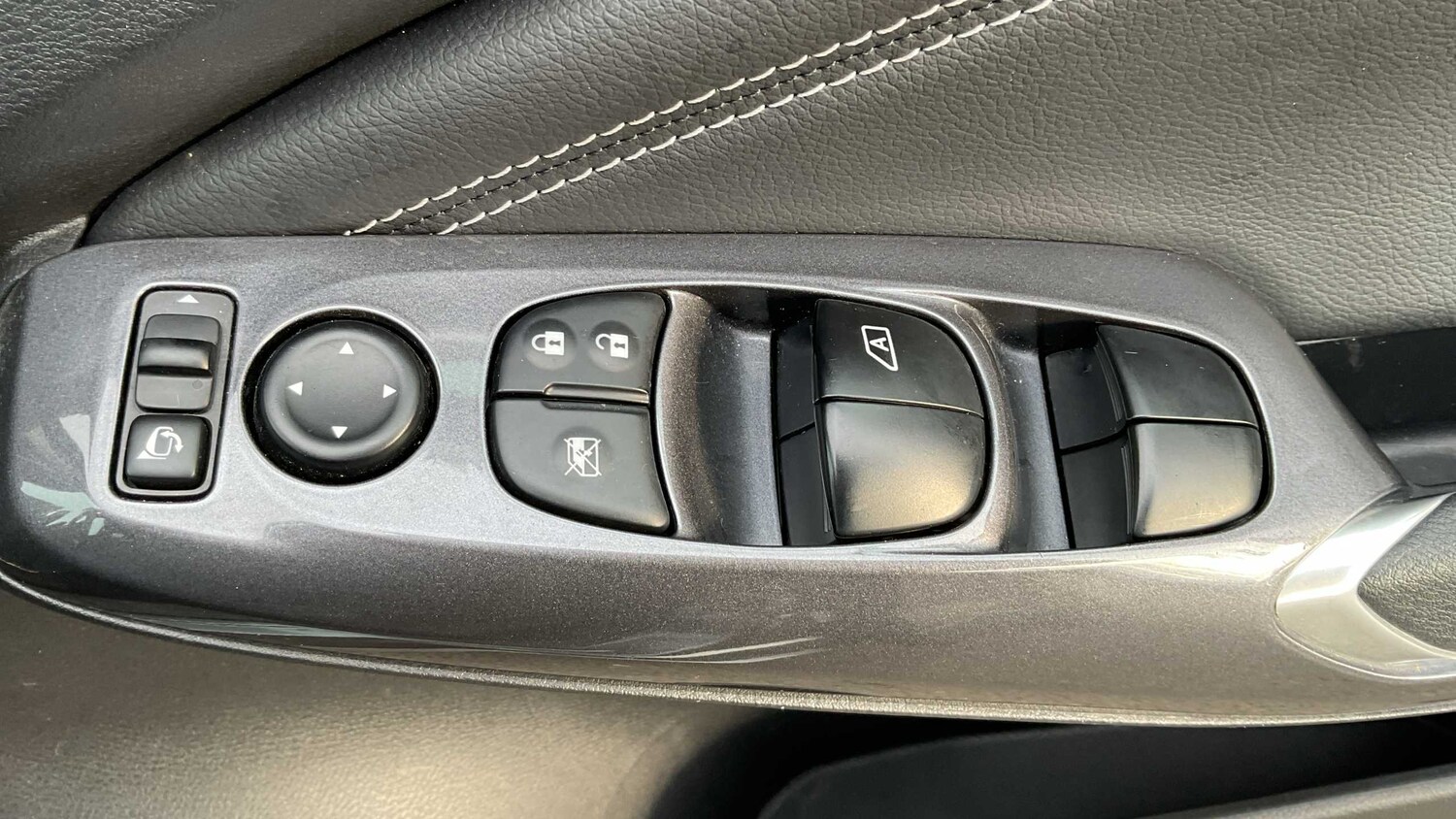 Used Nissan Juke for sale - 77859422: Photo 19