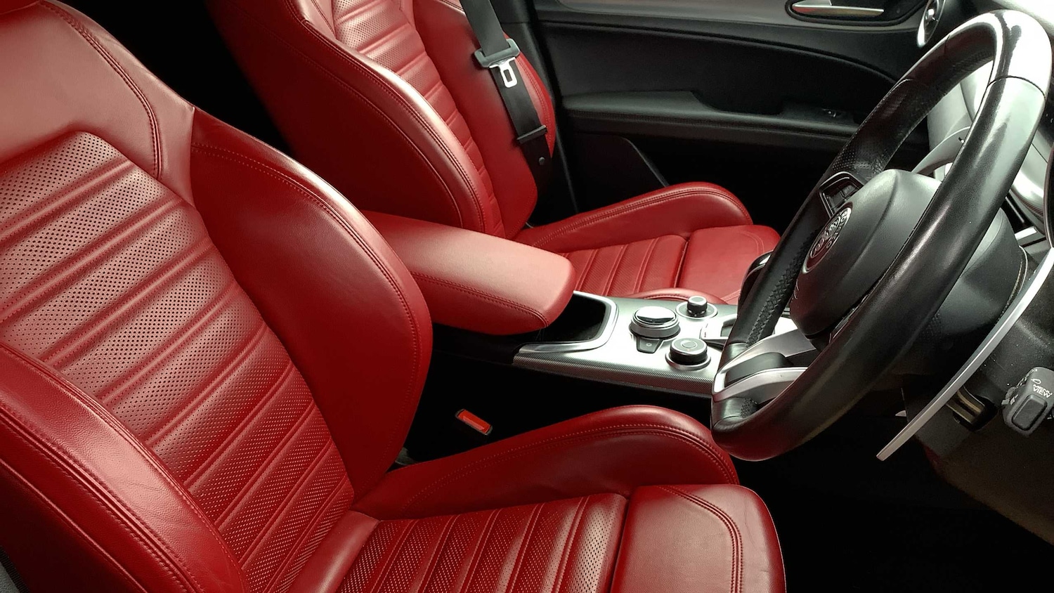 Used Alfa Romeo Stelvio 2022 for sale - 77861744: Photo 12