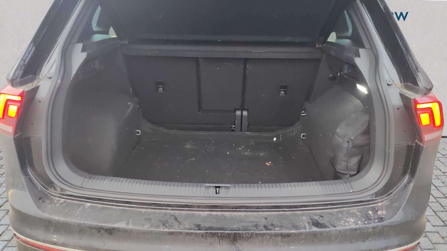 Used Volkswagen Tiguan 2023 for sale - 77858823: Photo 7