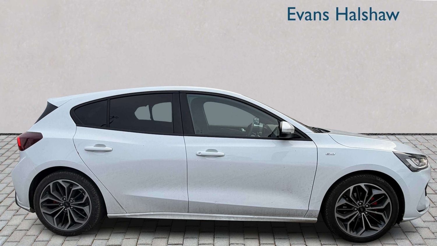 Used Ford Focus 2025 for sale - 77857044: Photo 2