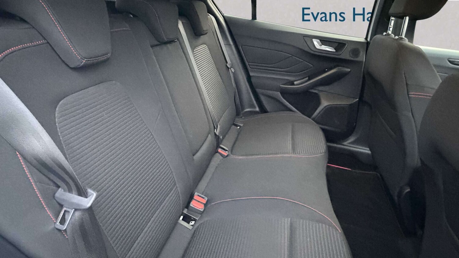 Used Ford Focus 2025 for sale - 77857044: Photo 7