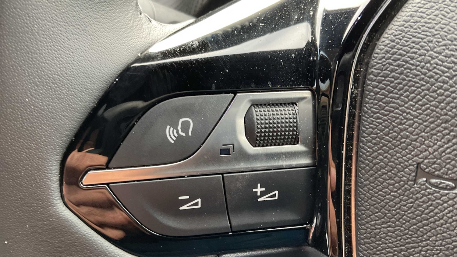 Used Peugeot 2008 2025 for sale - 77996121: Photo 18