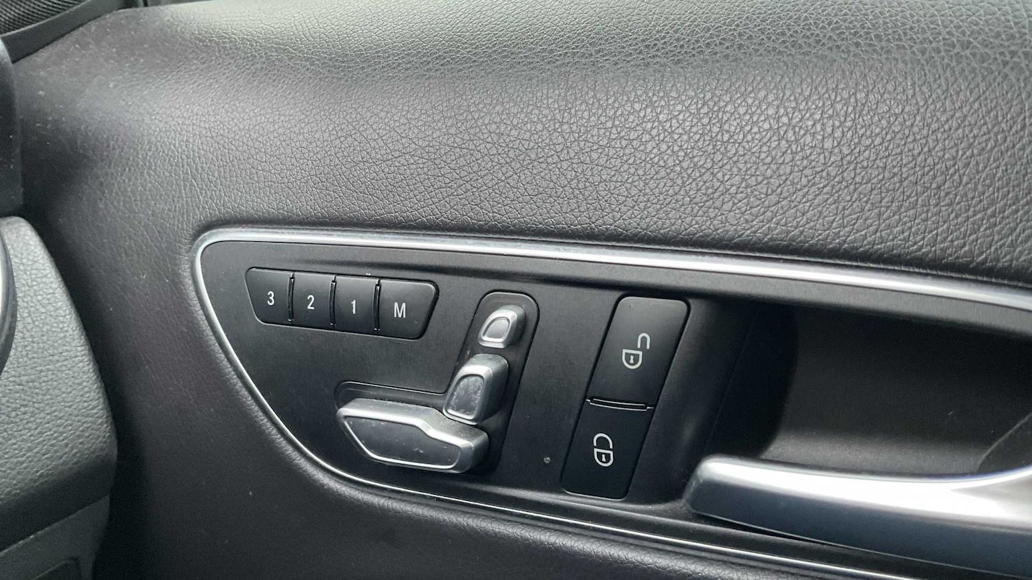 Used Mercedes-Benz GLA for sale - 77862593: Photo 20