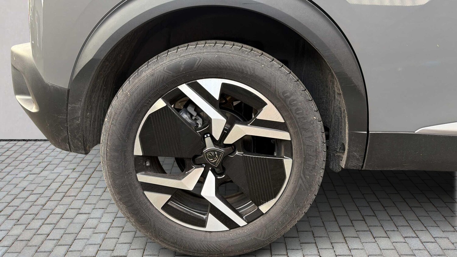 Used Peugeot 2008 for sale - 77862513: Photo 8