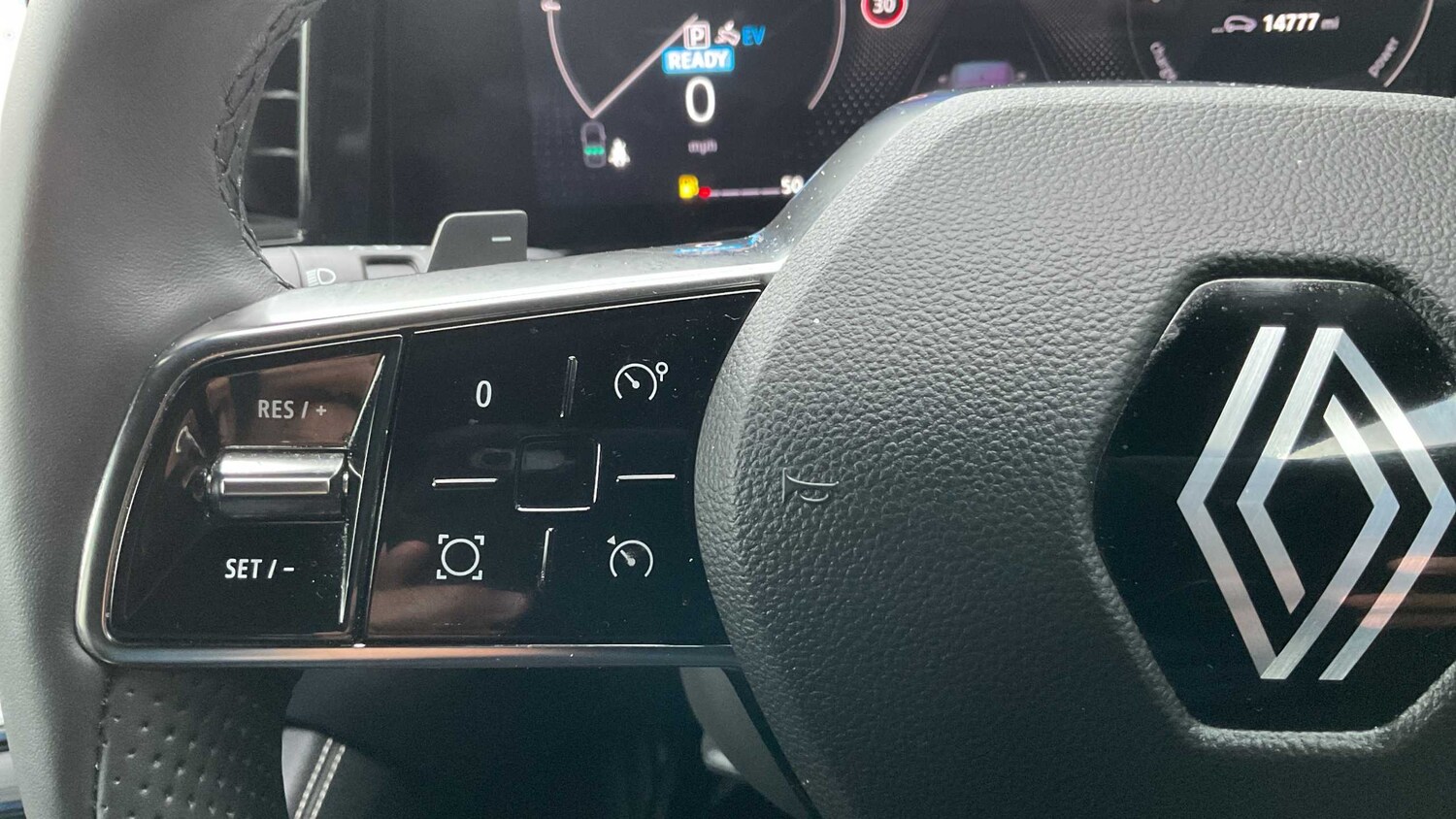 Used Renault Austral for sale - 77860812: Photo 17