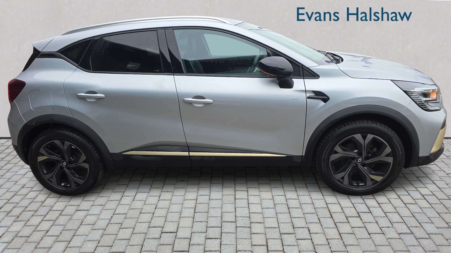 Used Renault Captur 2024 for sale - 78076784: Photo 3